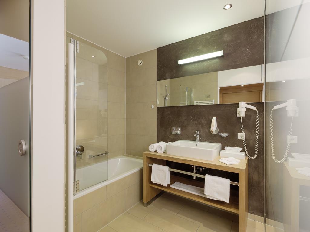 Quality Hosts Arlberg - Hotel Goldenes Kreuz B&B St. Anton am Arlberg Cameră foto
